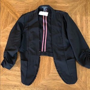 Short tuxedo style jacket with sequins